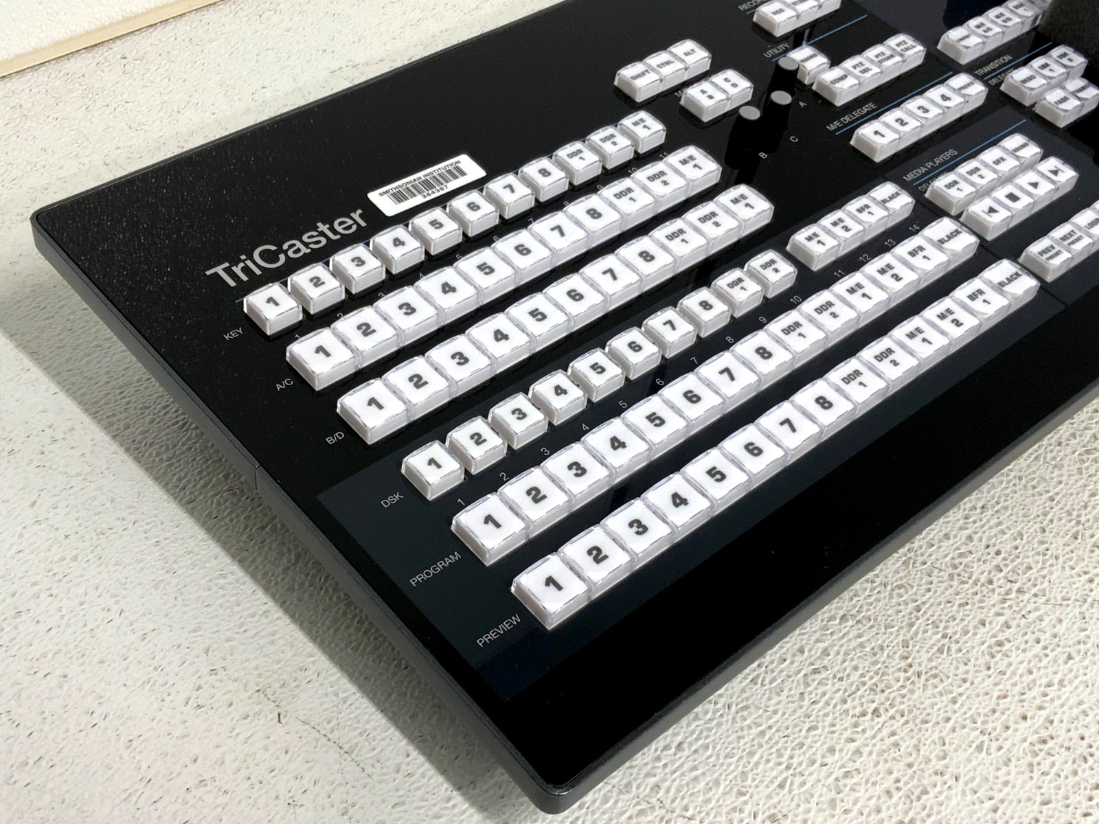 NewTek Tricaster TC1 Small Panel Control Surface for Production Rev-09 A10B_3 NewTek Tricaster TC1 Small Panel Control Surface for Production Rev-09 A10B