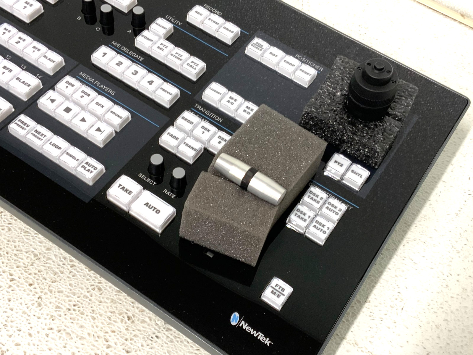 NewTek Tricaster TC1 Small Panel Control Surface for Production Rev-09 A10B_4 NewTek Tricaster TC1 Small Panel Control Surface for Production Rev-09 A10B