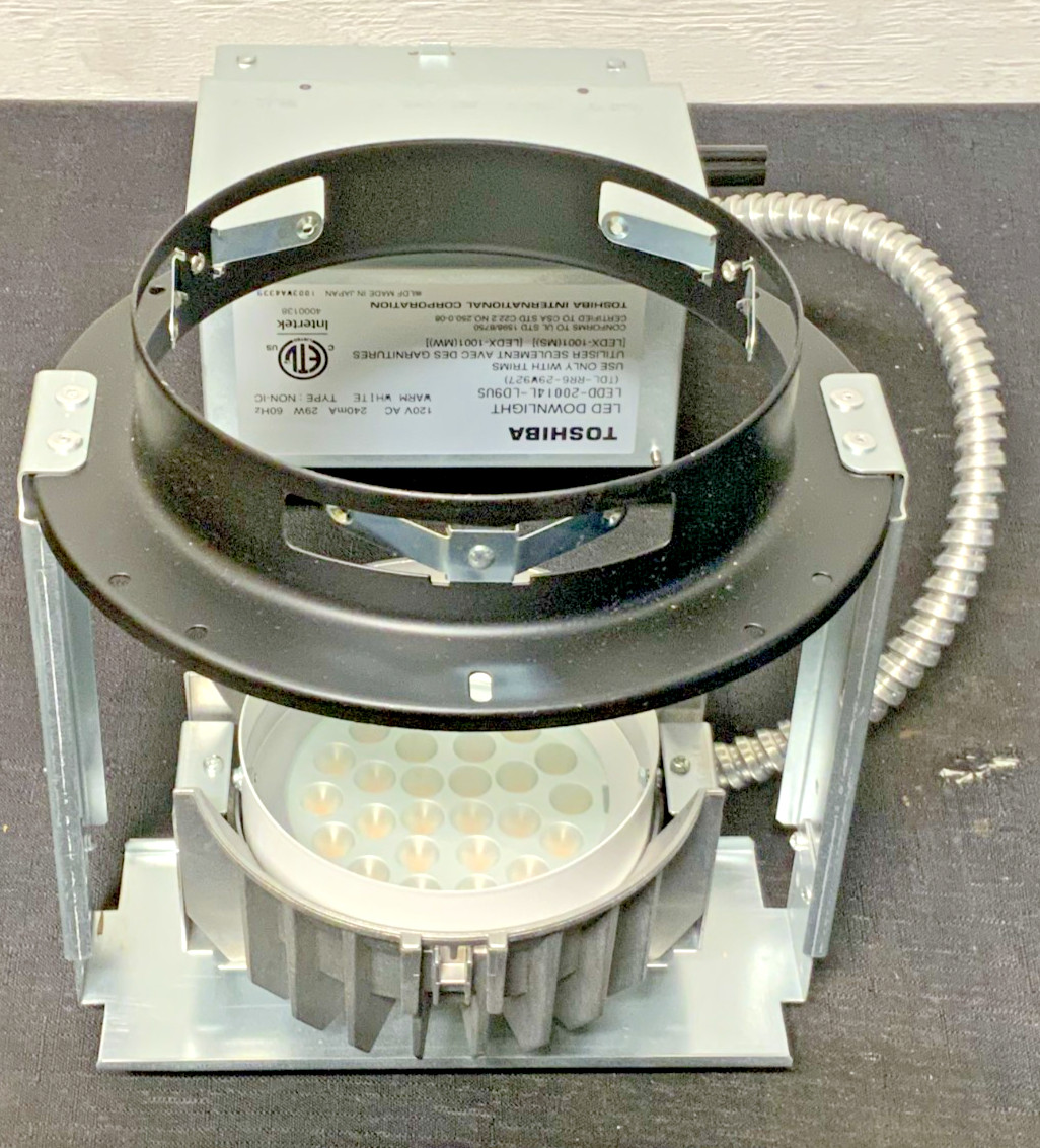 NEW Toshiba LEDD-20014L-LD9US Warm White LED Downlight LEDX-1001 120V 26W E9B_4 NEW Toshiba LEDD-20014L-LD9US Warm White LED Downlight LEDX-1001 120V 26W E9B