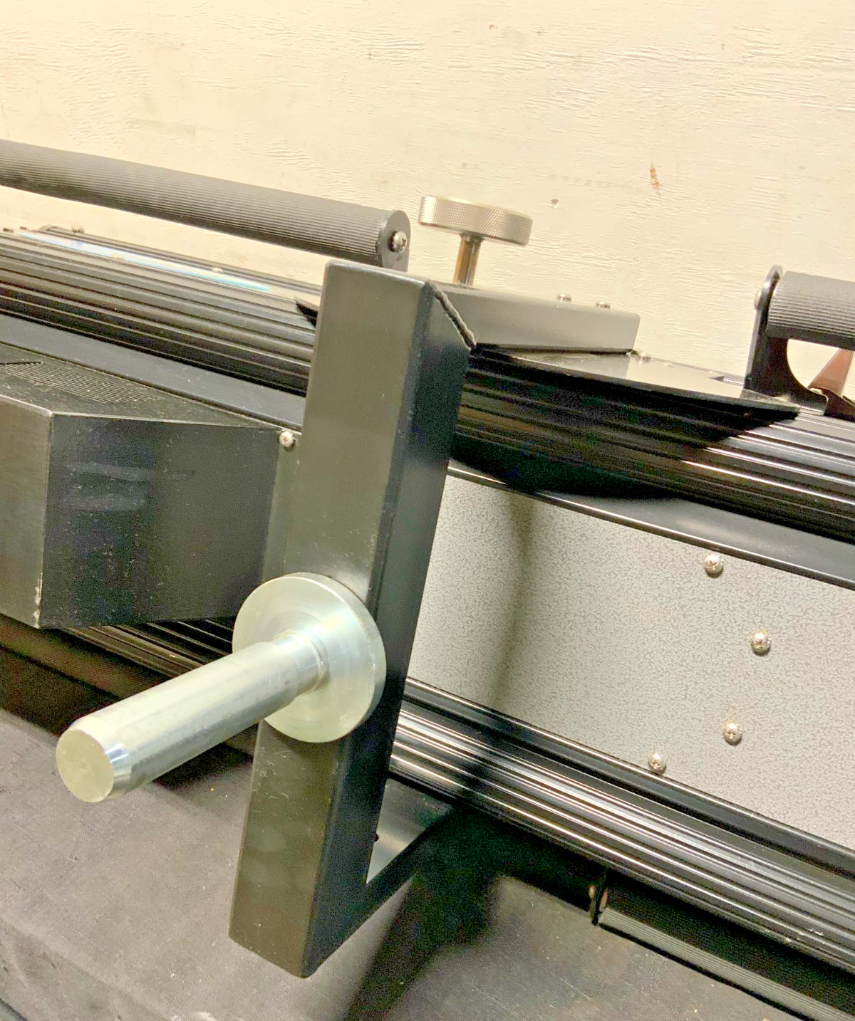 Strong Entertainment Lighting Radiance 850 FollowSpot Spot Light 8.5 Hours G1B_9 Strong Entertainment Lighting Radiance 850 FollowSpot Spot Light 8.5 Hours G1B