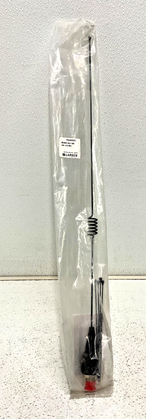 NEW Larsen FB2450W/A BS/WHP Omni Directional Base Station Antenna 450-470MHz 3dB_4 NEW Larsen FB2450W/A BS/WHP Omni Directional Base Station Antenna 450-470MHz 3dB