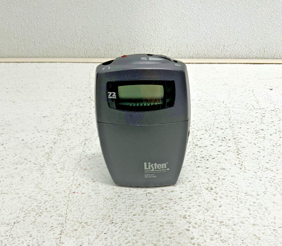 Lot of 14 Listen LA-311 Receivers Transceivers Charge Charging Carry Case 67D_2 Lot of 14 Listen LA-311 Receivers Transceivers Charge Charging Carry Case 67D