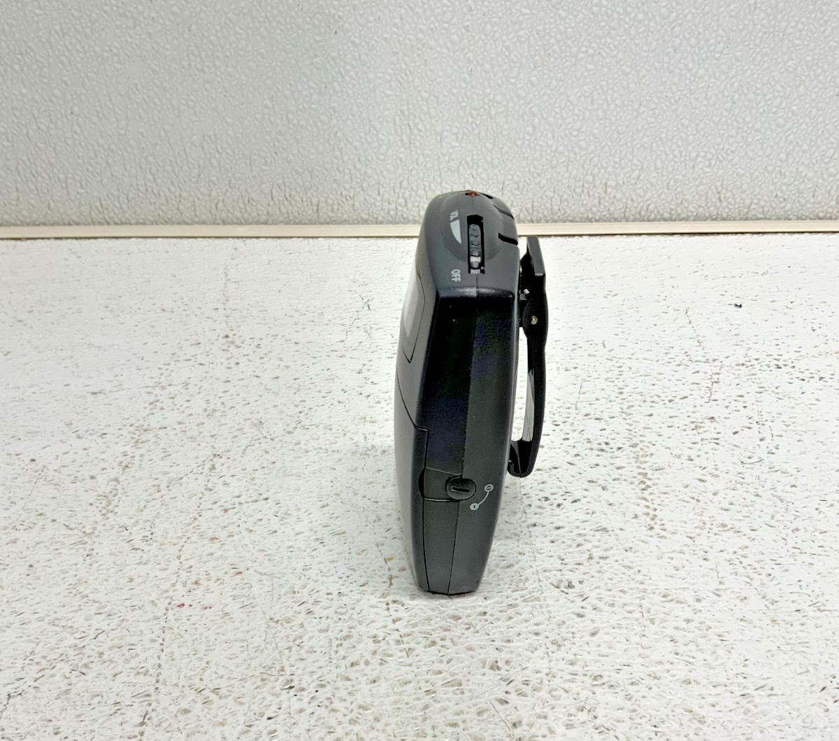 Lot of 14 Listen LA-311 Receivers Transceivers Charge Charging Carry Case 67D_3 Lot of 14 Listen LA-311 Receivers Transceivers Charge Charging Carry Case 67D