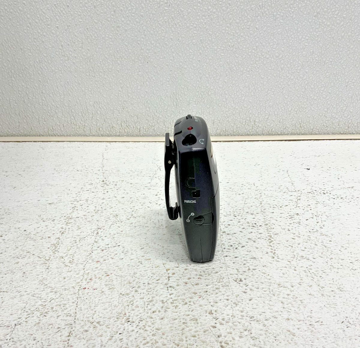 Lot of 14 Listen LA-311 Receivers Transceivers Charge Charging Carry Case 67D_5 Lot of 14 Listen LA-311 Receivers Transceivers Charge Charging Carry Case 67D