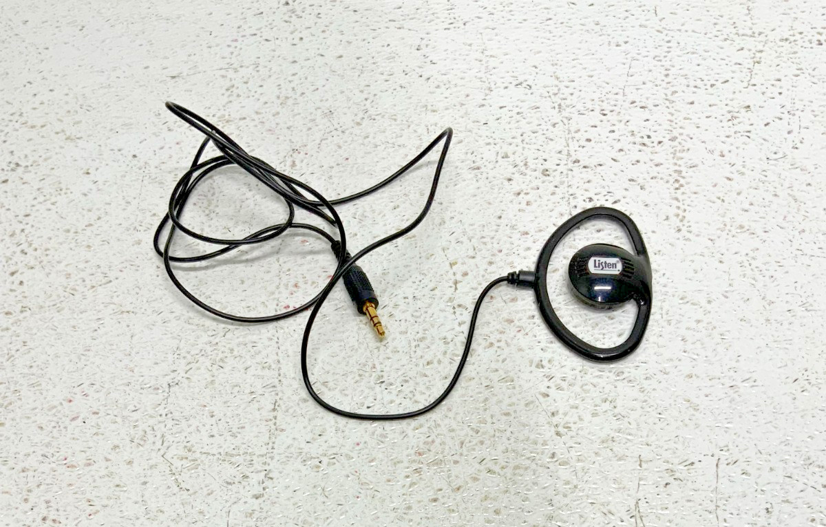 Lot of 14 Listen LA-311 Receivers Transceivers Charge Charging Carry Case 67D_9 Lot of 14 Listen LA-311 Receivers Transceivers Charge Charging Carry Case 67D