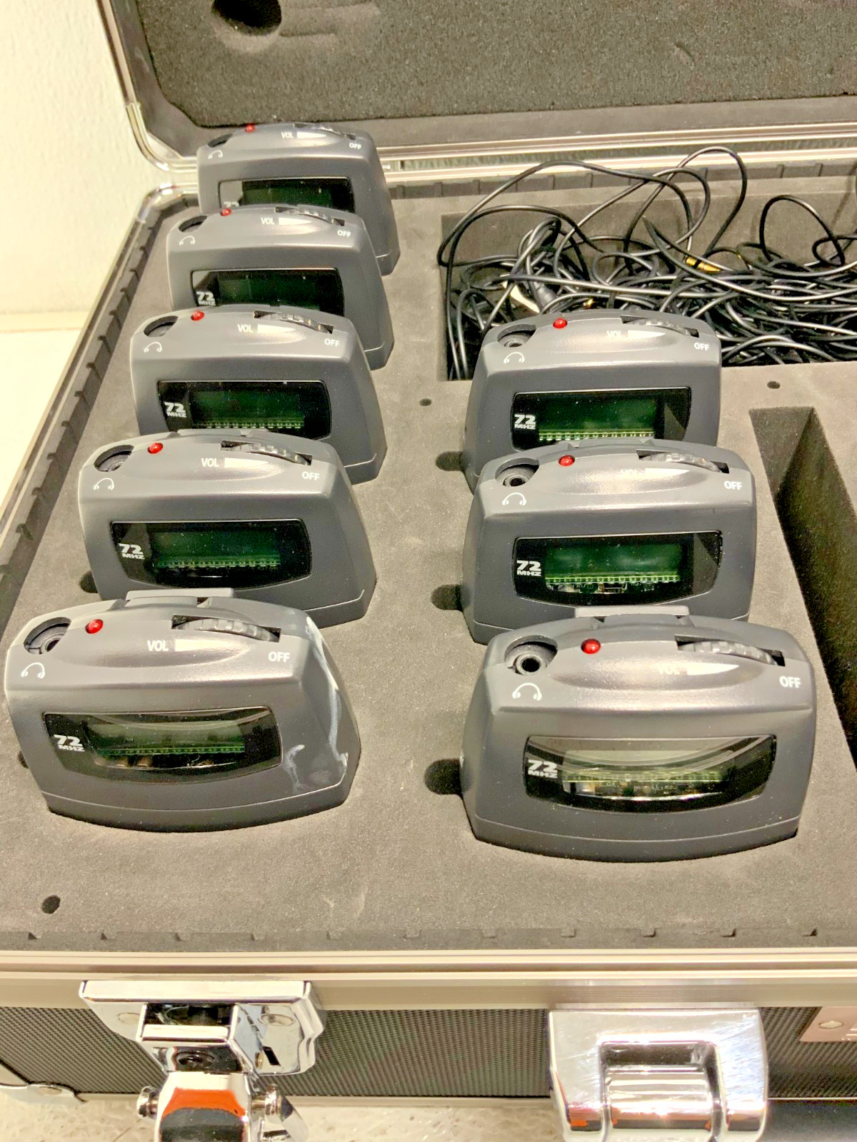 Lot of 14 Listen LA-311 Receivers Transceivers Charge Charging Carry Case 67D_10 Lot of 14 Listen LA-311 Receivers Transceivers Charge Charging Carry Case 67D