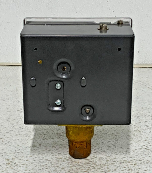 NEW Honeywell L604A-1185 Pressuretrol Boiler Operating Controller Switch 234C