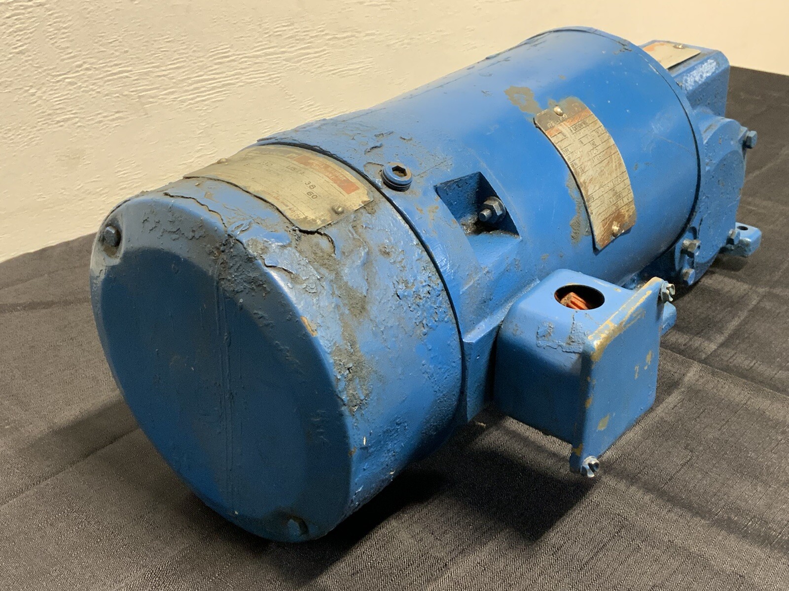 Reliance AC Motor 426297-EZ & Gearbox PH3 RPM1725 230/460V 3/4HP 60HZ B6B_1 Reliance AC Motor 426297-EZ & Gearbox PH3 RPM1725 230/460V 3/4HP 60HZ B6B