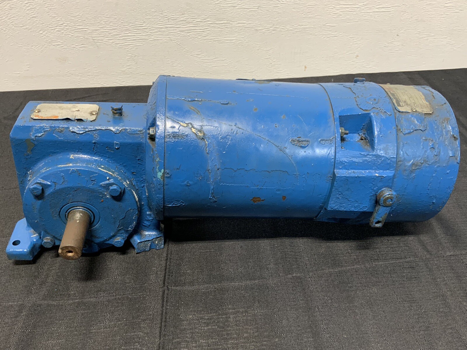 Reliance AC Motor 426297-EZ & Gearbox PH3 RPM1725 230/460V 3/4HP 60HZ B6B_3 Reliance AC Motor 426297-EZ & Gearbox PH3 RPM1725 230/460V 3/4HP 60HZ B6B