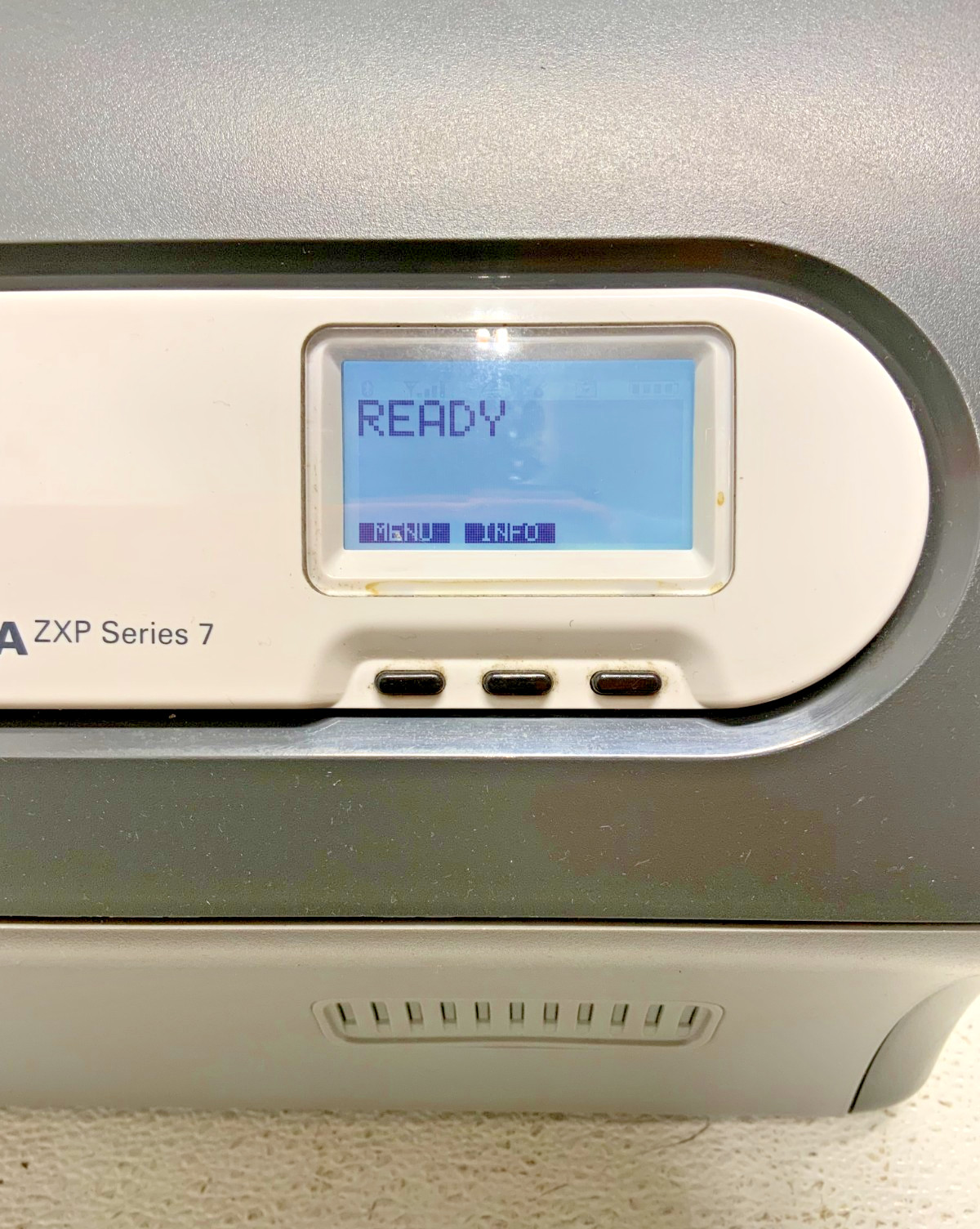 Zebra ZXP Series 7 Z71-0M0C0000US00 Single Side Color ID Card Badge Printer 54D_9 Zebra ZXP Series 7 Z71-0M0C0000US00 Single Side Color ID Card Badge Printer 54D