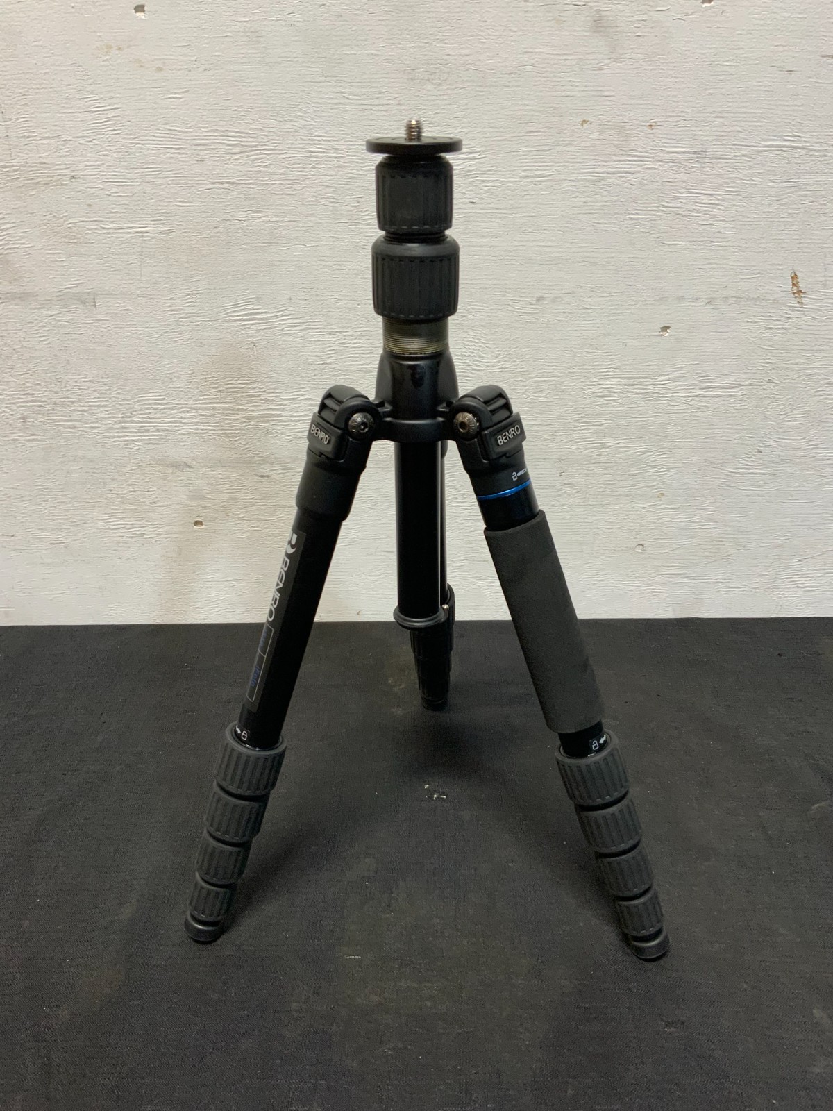 Benro IT19 Aluminum iFoto Tripod Kit With IB0 PU30 Head 15D_1 Benro IT19 Aluminum iFoto Tripod Kit With IB0 PU30 Head 15D