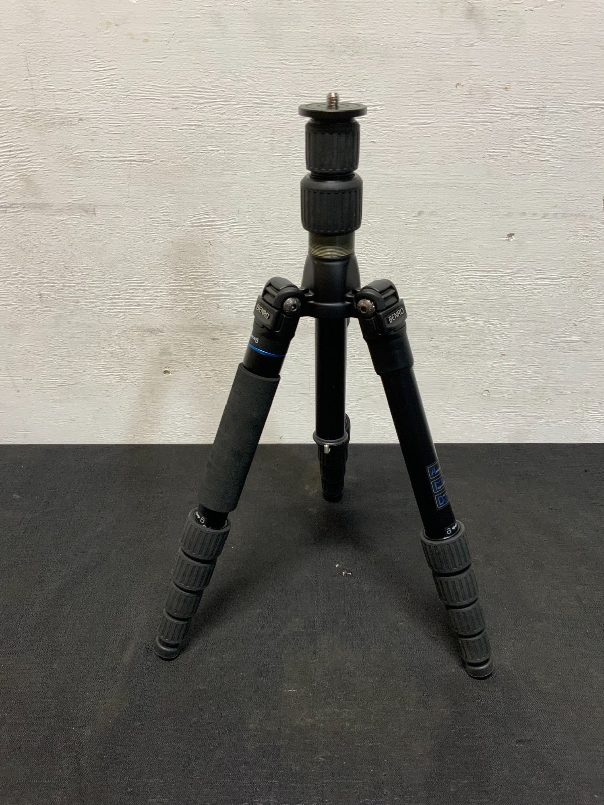 Benro IT19 Aluminum iFoto Tripod Kit With IB0 PU30 Head 15D_3 Benro IT19 Aluminum iFoto Tripod Kit With IB0 PU30 Head 15D