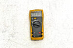 Fluke 79 Series III True RMS Digital Electrical Circuit Test Multimeter 264D