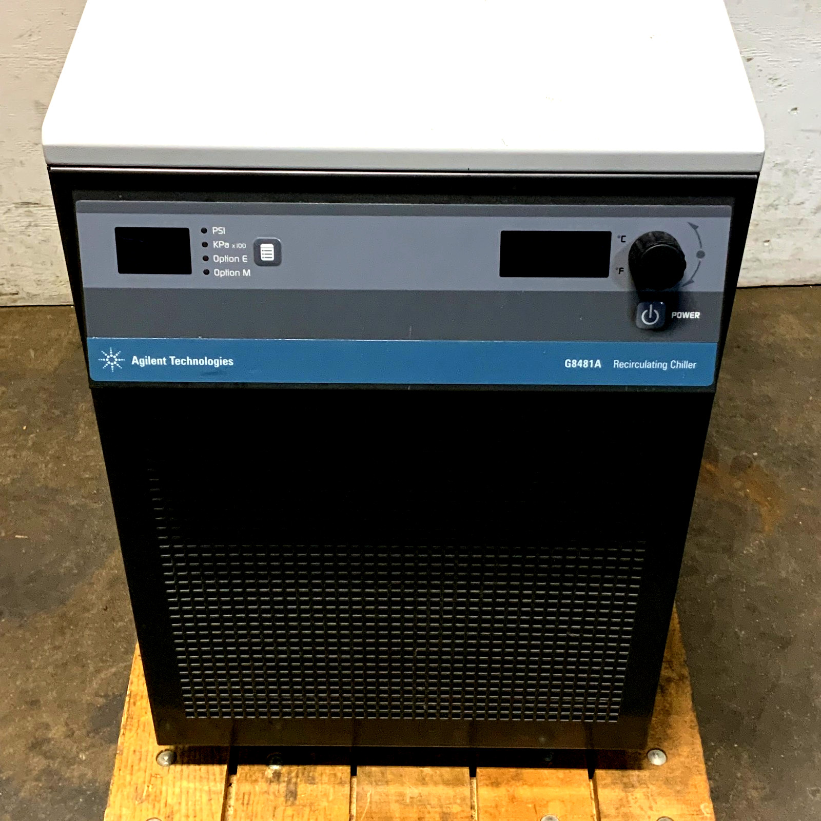 Agilent Technologies G8481A G8481 80003 Circulating Chiller 120V H8B_5 Agilent Technologies G8481A G8481 80003 Circulating Chiller 120V H8B