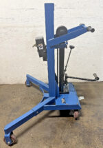 Global Industrial 988929 Portable Hydraulic Truck Drum Lifter 1100lb Capacity