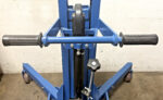 Global Industrial 988929 Portable Hydraulic Truck Drum Lifter 1100lb Capacity