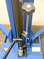 Global Industrial 988929 Portable Hydraulic Truck Drum Lifter 1100lb Capacity
