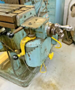 Bridgeport 724-1 Knee Vertical CNC Milling Machine w/ACU-RITE 1HP 3PH 220/440V