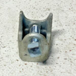 New Box of 25 Eaton Crouse-Hinds 533 3/8"-16 Beam Clamps Tapped Hole Size 2" 16B