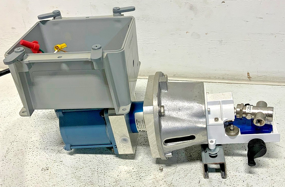 FMI Cerampump Fluid Metering Lab Pump w/Slo-syn FC22240601 Motor & Kraloy Box_0 FMI Cerampump Fluid Metering Lab Pump w/Slo-syn FC22240601 Motor & Kraloy Box