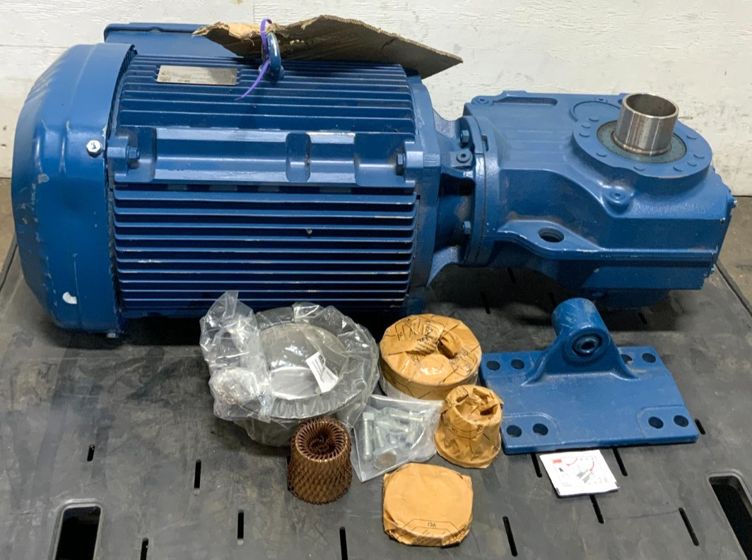 Sew-Eurodrive KT77/T DRN160M4 Gear Motor Inverter 20:10 Ratio 1776/88 RPM G10B_0 Sew-Eurodrive KT77/T DRN160M4 Gear Motor Inverter 20:10 Ratio 1776/88 RPM G10B